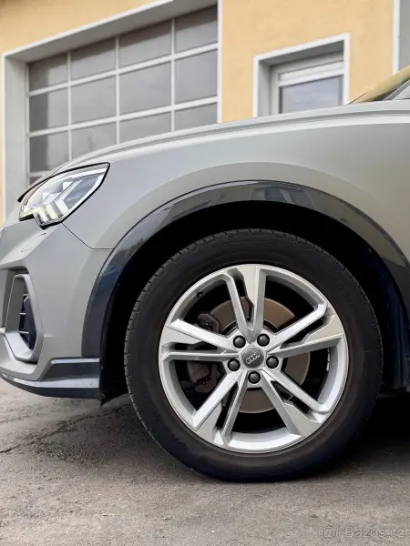 Audi Q3 40 TDI S-line 04/2019 79 000km DPH TOP STAV  4