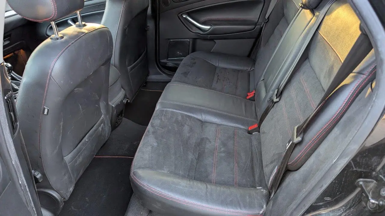 Ford Mondeo  2,2 TDCI, 129 kW 7