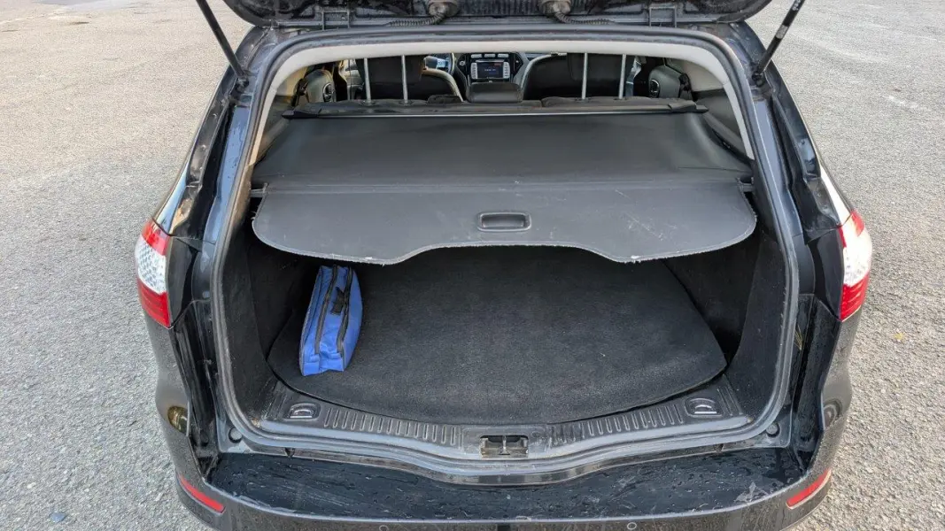 Ford Mondeo  2,2 TDCI, 129 kW 8