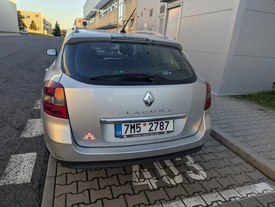 Renault Laguna Renault Laguna 3 2011 3