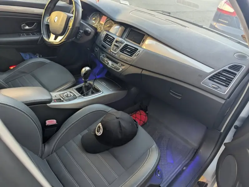 Renault Laguna Renault Laguna 3 2011 2