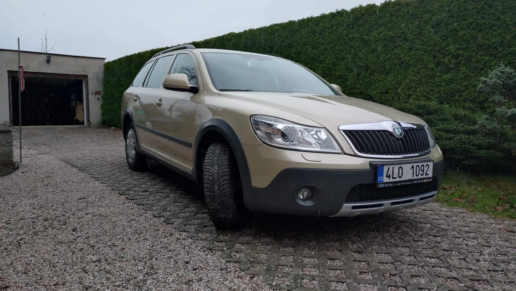 Škoda Octavia Scout 2.0 TDI 4×4, 104 300 km, 2011, TOP stav, STK 2027 0