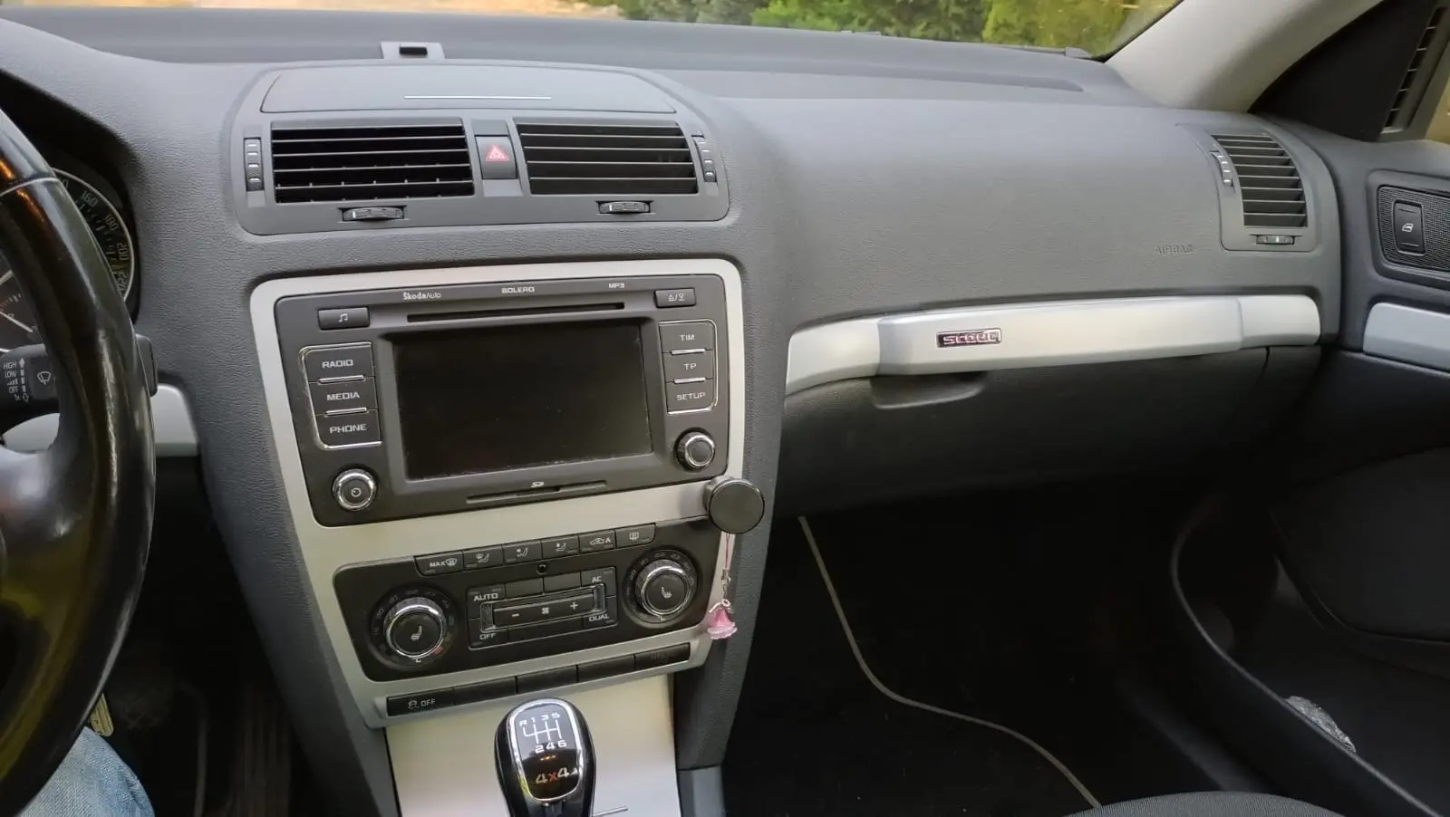 Škoda Octavia Scout 2.0 TDI 4×4, 104 300 km, 2011, TOP stav, STK 2027 6