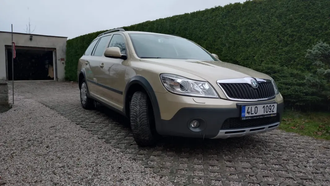 Škoda Octavia Scout 2.0 TDI 4×4, 104 300 km, 2011, TOP stav, STK 2027 0