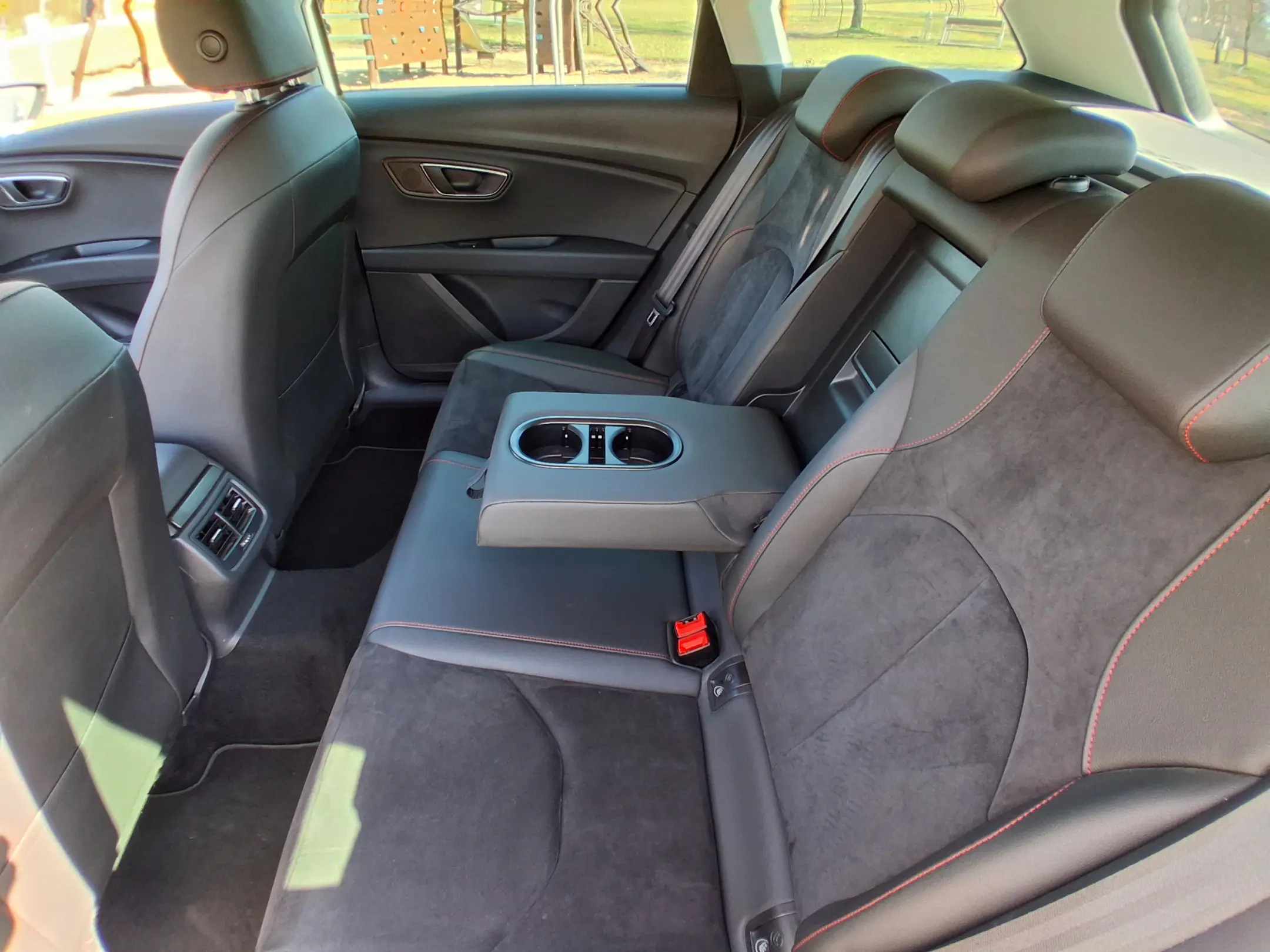 Ostatní Ostatní Seat Leon ST FR 1.8 7