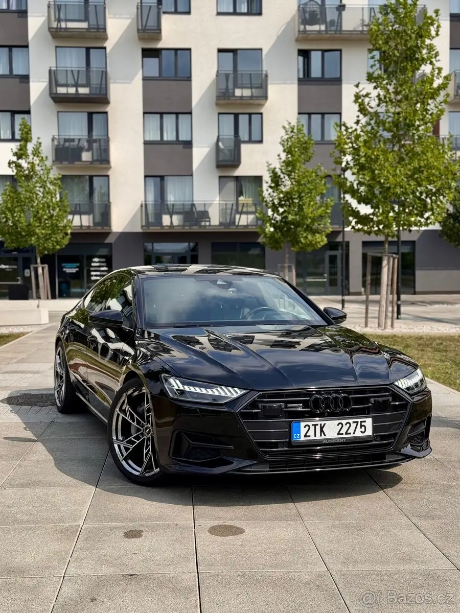 Audi A7 S-line 2022 3.0 55 TFSI 250kw 47 000km Nebouraná 0