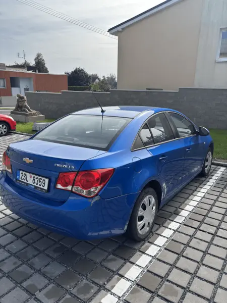 Chevrolet Cruze  3