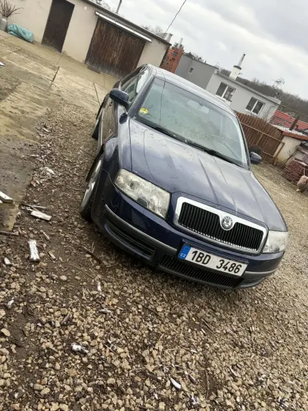 Škoda Superb  6