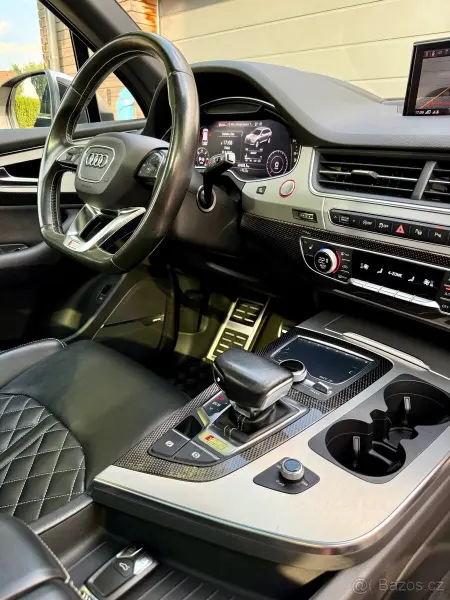 Audi SQ7 4.0 TDI 320kw quattro 158 000km 12/2017 DPH 7