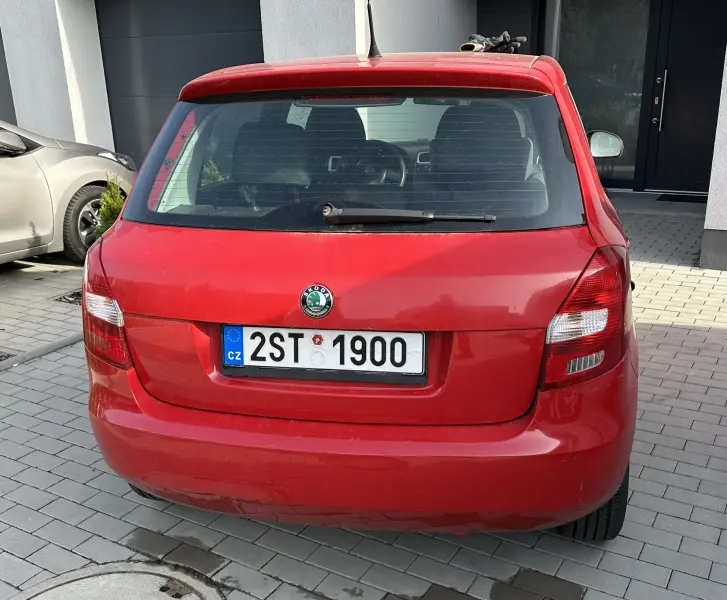 Škoda Fabia Škoda Fabia II 1.4 16V (63 kW), r.v. 2009, klima, el. okna 5