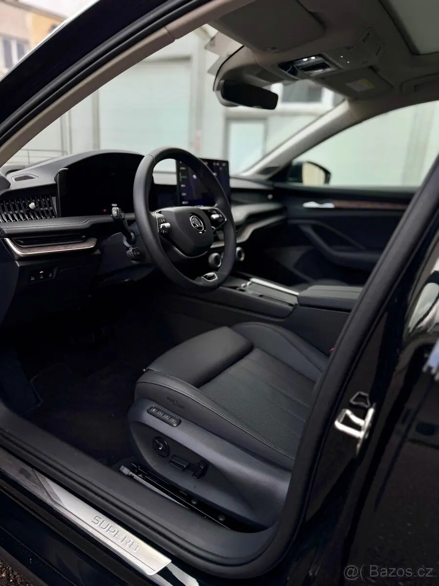 Škoda Superb 4 IV L&K 1,5TSI, 2025, 1300km, DPH, ČR 10