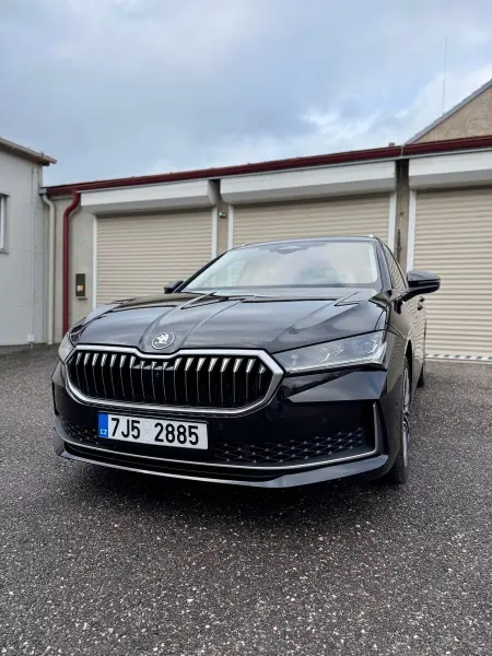 Škoda Superb 4 IV L&K 1,5TSI, 2025, 1300km, DPH, ČR 5