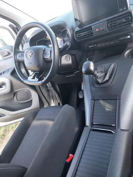 Toyota Proace City Verso Perfektní stav, auto v záruce, 7 míst 6