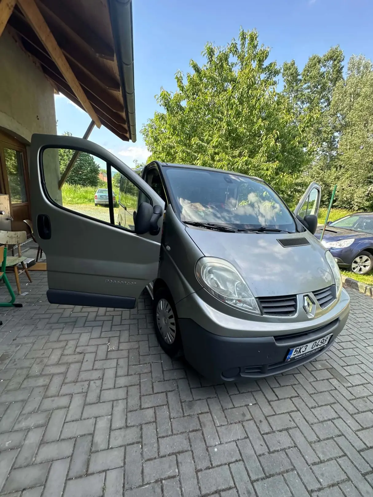 Renault Trafic  0