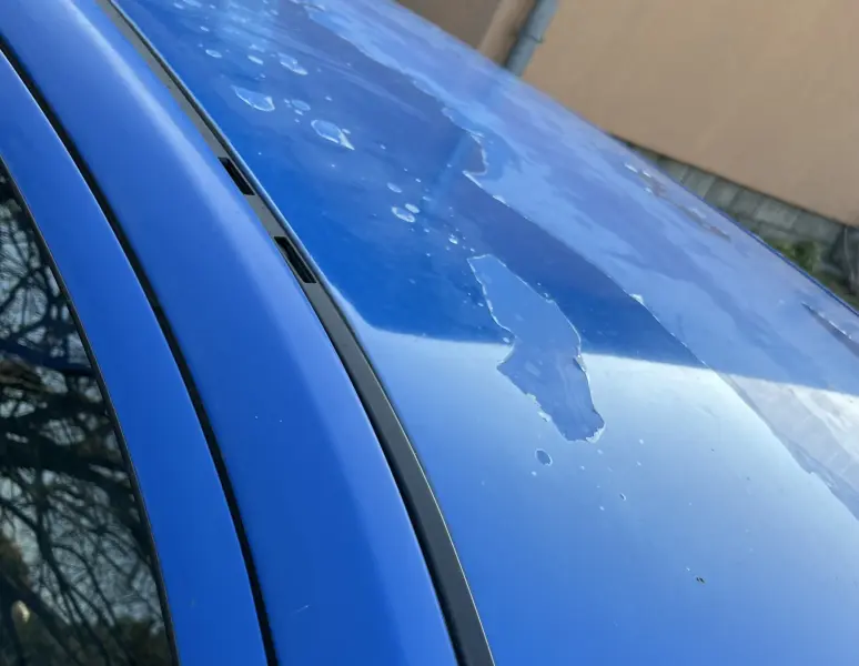 Škoda Fabia r. 2004, 136 260 km, do města  2