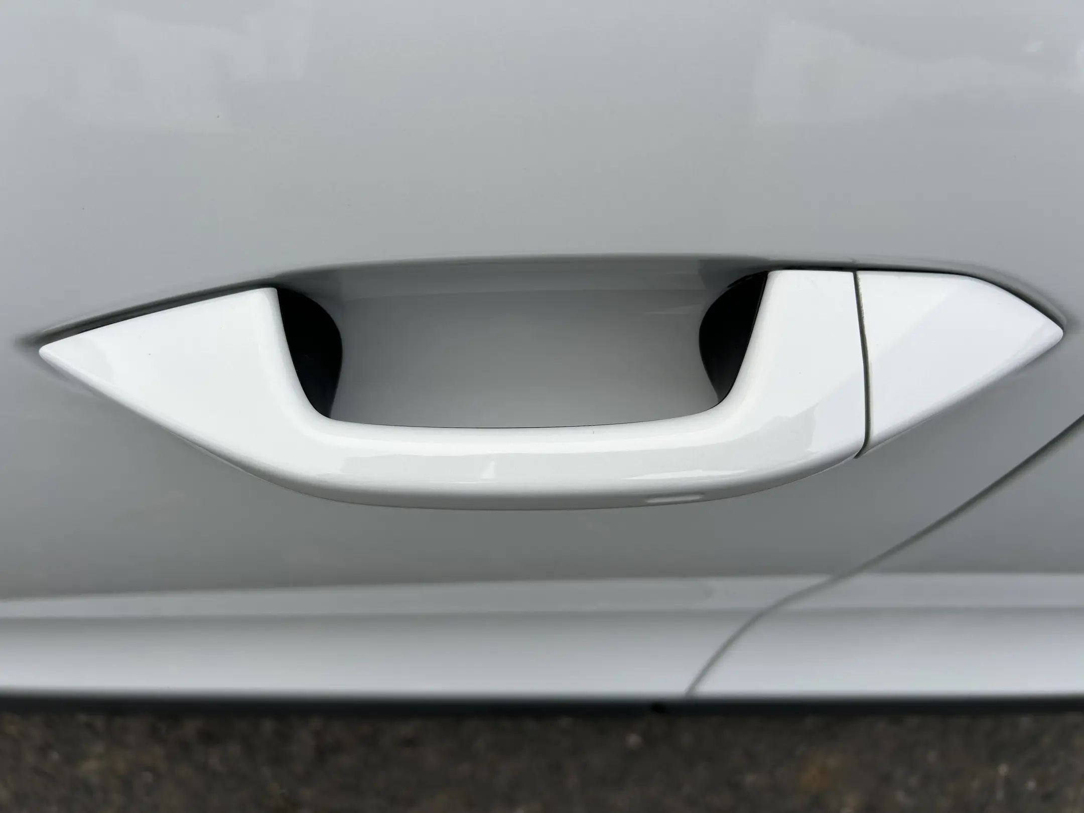 Škoda Kodiaq iV 9/2024 ČR, 1.maj., nebouráno, jako nový, v záruce, zimní+letní pneu, tažné, panorama, nezáv.topení, kessy, adapt.temp., vyhř.volant+všechna sedadla 7