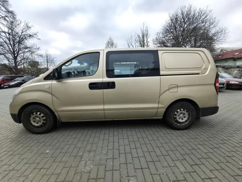 Hyundai H 1  Hundai H1 R.V.:2010 2