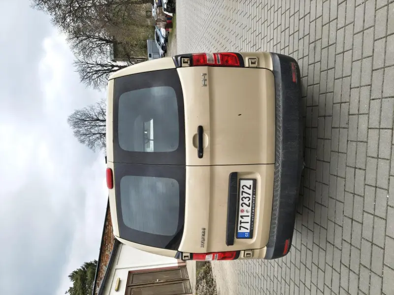 Hyundai H 1  Hundai H1 R.V.:2010 5